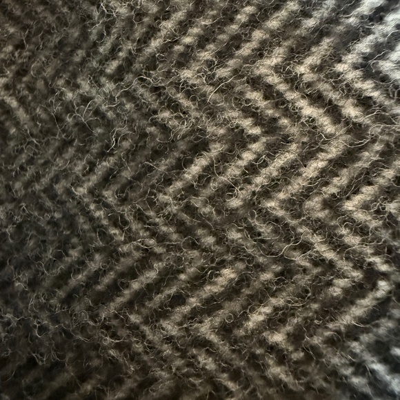 Ann Taylor Herringbone Scarf – Merino Wool & Angora –  Made in Scotland - Picture 9 of 9